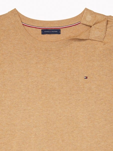 pullover sweater with velcro at the neck opening